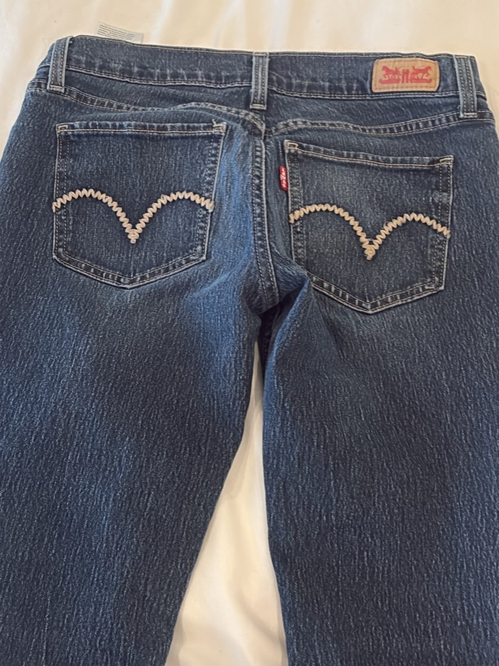 Levi's Women's Dark Blue Straight Leg Jeans with Cream Back Stitching